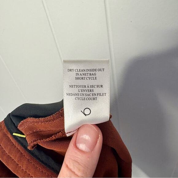 A.L.C. Lucile Trapunto-Stitched Shorts Rust Orange Drape Spring Women’s Size 0 - Picture 9 of 9